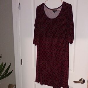 Elegant Long Sleeve Dress - Black and Red